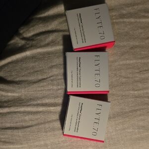 FLYTE.70  3Eyeshadows: Landslide, Down Under, Planet Earth